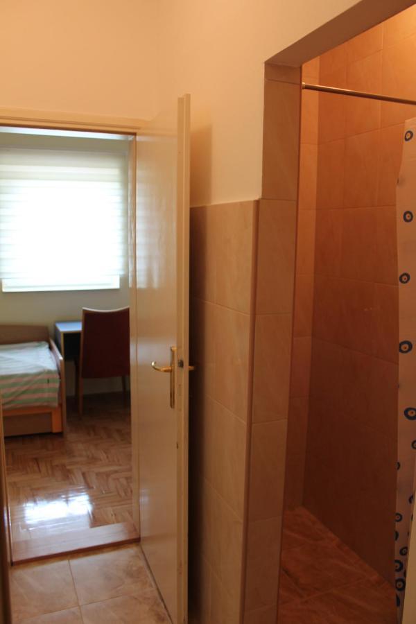Hostel Teresianum Aleksinac Exterior photo